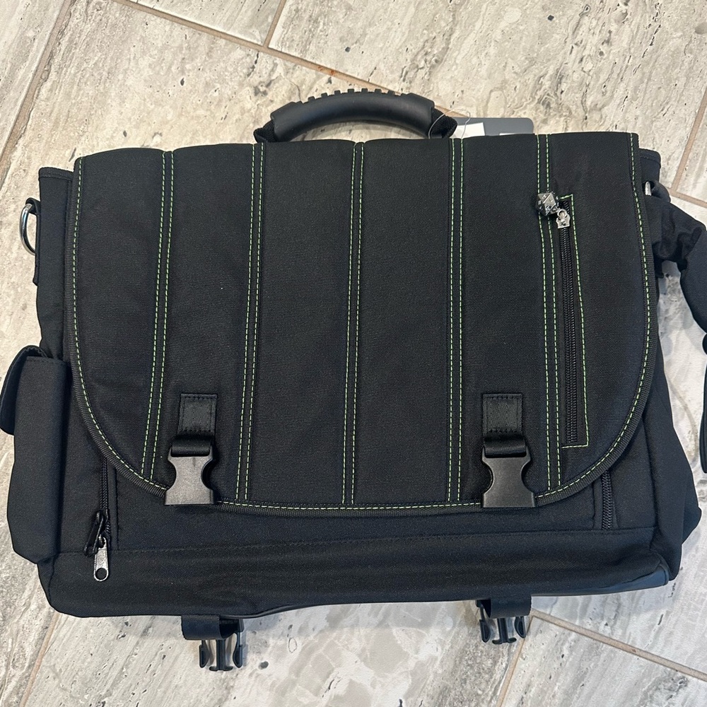 ThinkGeek Bag of Holding messenger laptop bag NWT